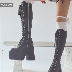 Current Mood CAN'T BACK DOWN KNEE HIGH BOOTS size 7